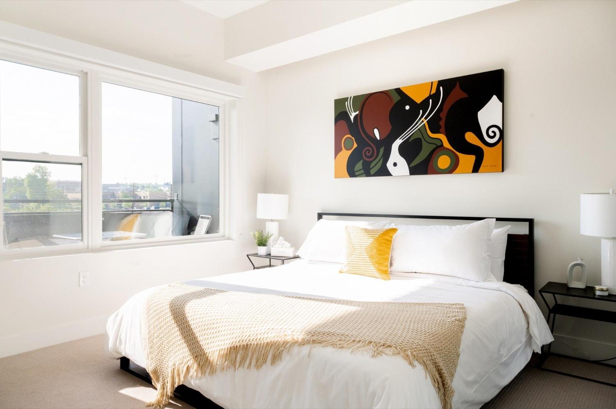 Views - Luxe Loft - Zuni Lofts * Denver